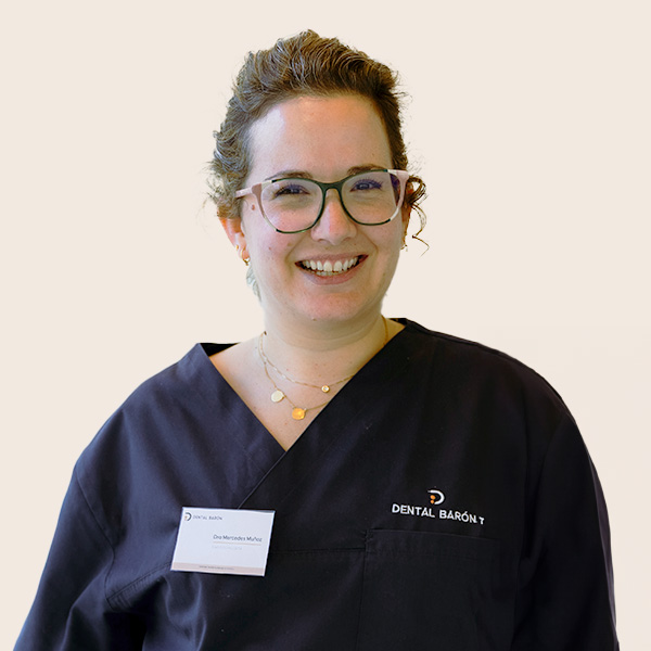 mercedes muñoz, endodoncista